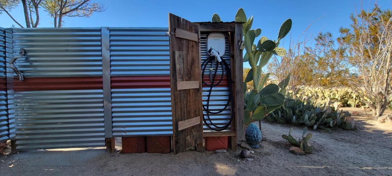 Cactus Adobe Villa Туентинайн Палмс Екстериор снимка